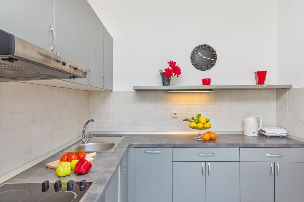 Apartment Lujak Donje Celo Eksteriør bilde
