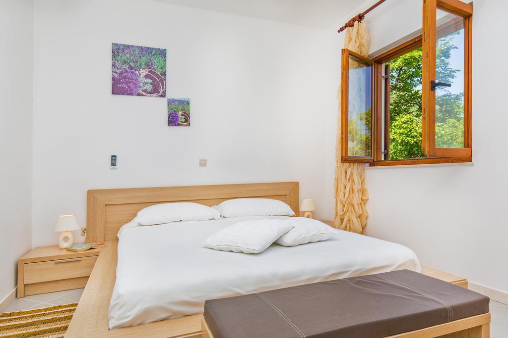 Apartment Lujak Donje Celo Eksteriør bilde